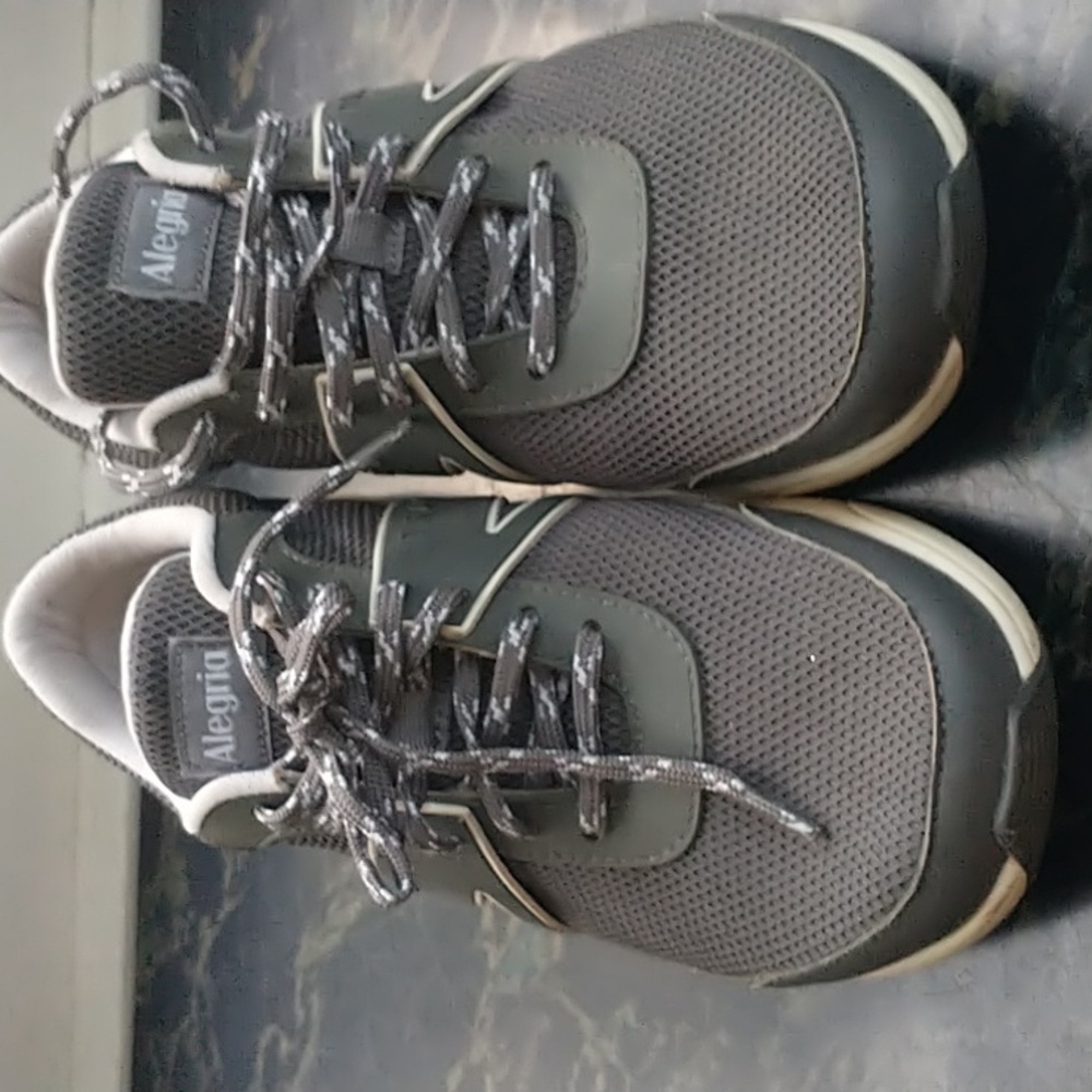 New Alegria Traq Women's Gray Sneakers Size 5.5
